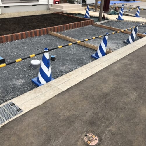 型枠組み作業も終わり今週末には駐車場の土間コンクリートの打設作業となります。