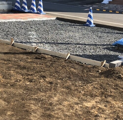 駐車場土間コンクリートの打設準備となります。今週いよいよコンクリートの打設作業予定です。