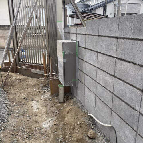 ブロックの施工です。