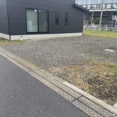 工事着工前のご近隣へのご挨拶にお伺いさせて頂きました。お待たせ致しました外構工事着工となります。