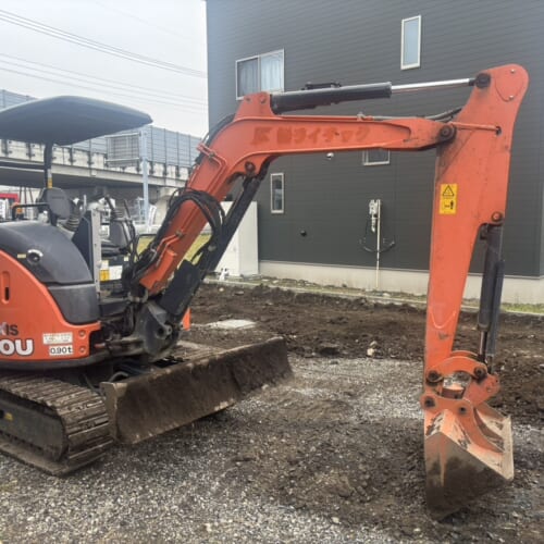 本日より工事着工となります。掘削作業開始です。