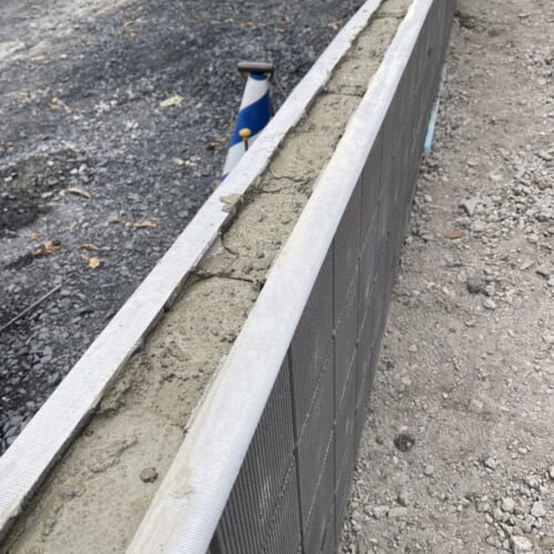 ブロックコンクリート間詰めです