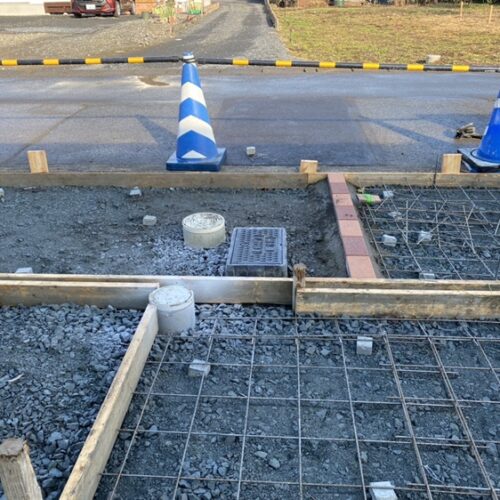 設備マス等の高さ調整となります。