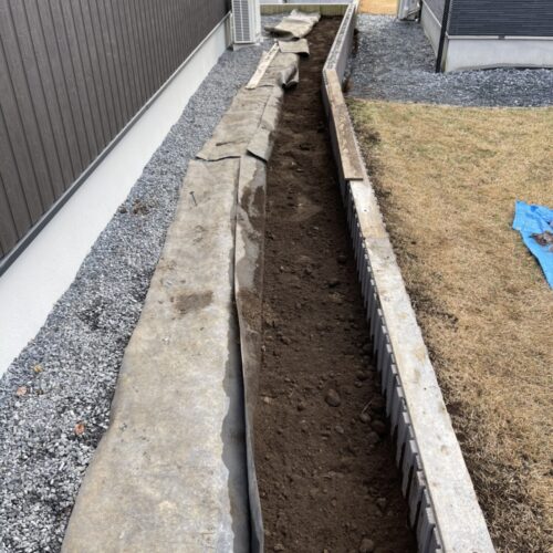 ブロック埋め戻しです。