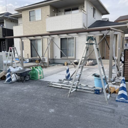 カーポート組立です。