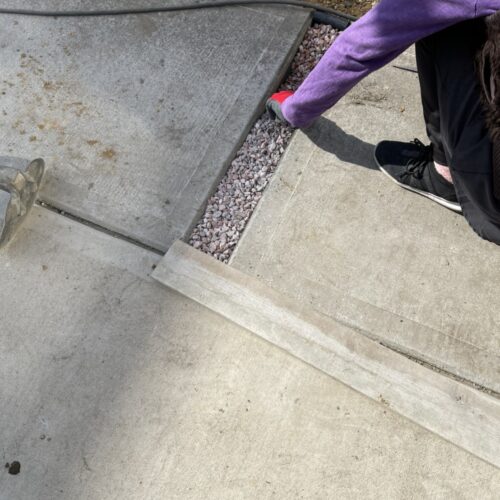 目地化粧砂利入れです。