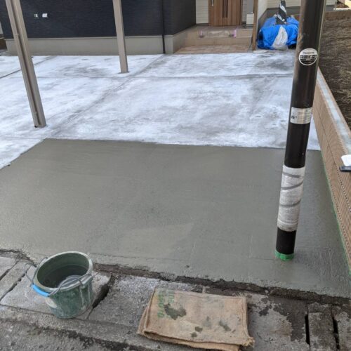 土間コンクリート打設です。