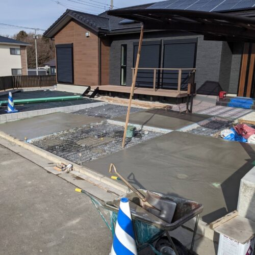 土間コンクリート打設です。