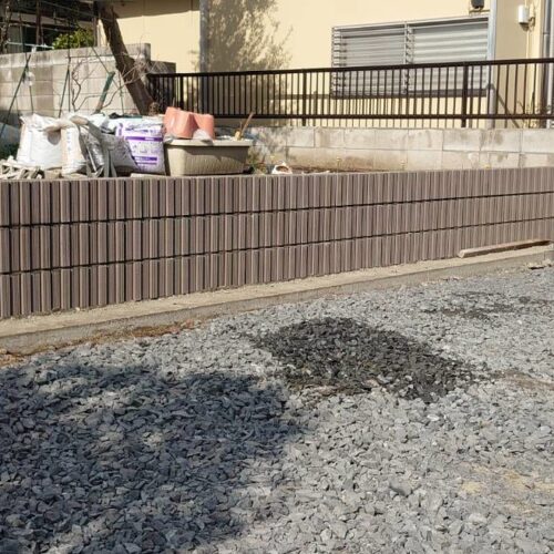 ブロック積み工事です。