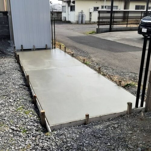 土間コンクリート打設です。