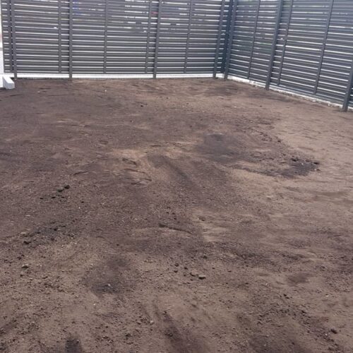 黒土整地です。