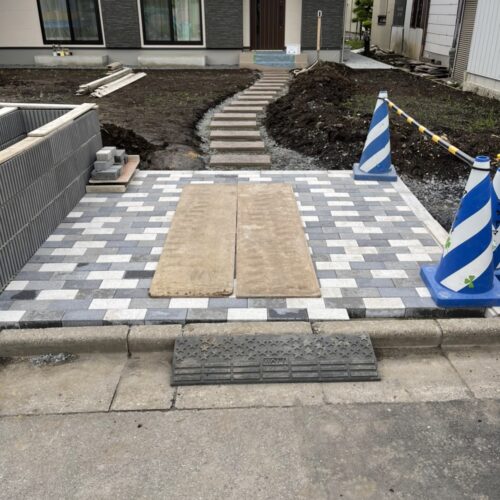 インターロッキング施工です。