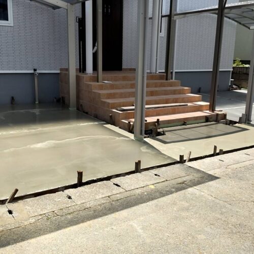 土間コンクリート打設です。