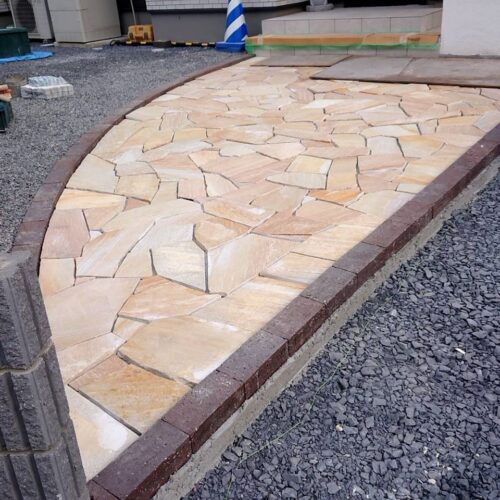 アプローチの施工です。