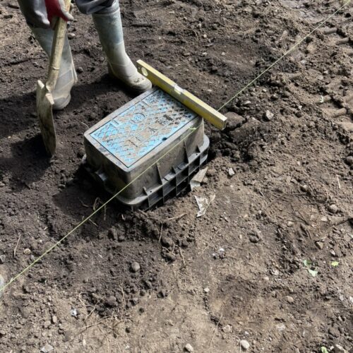 水道メーター高さ調節です。