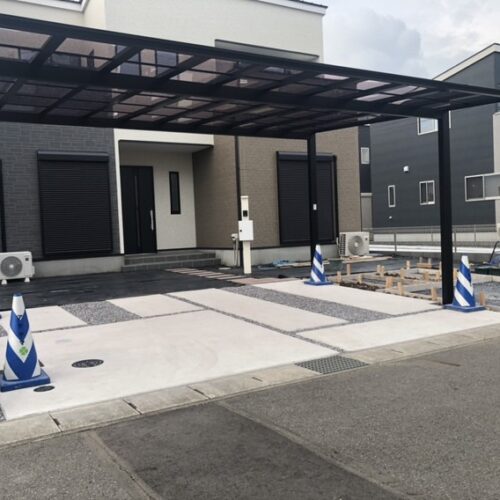 カーポートの設置となります。