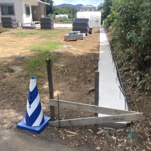 ブロックベースコン養生となります。