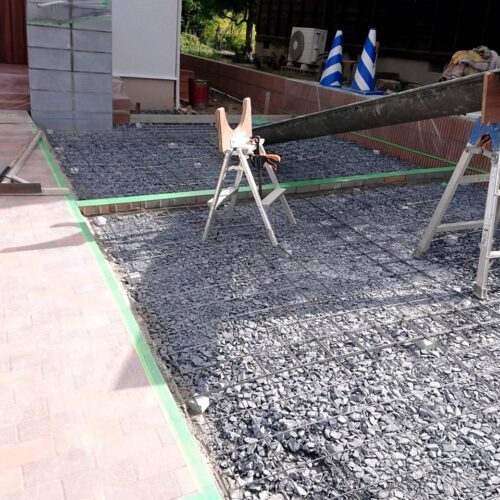 土間コンクリート養生です。