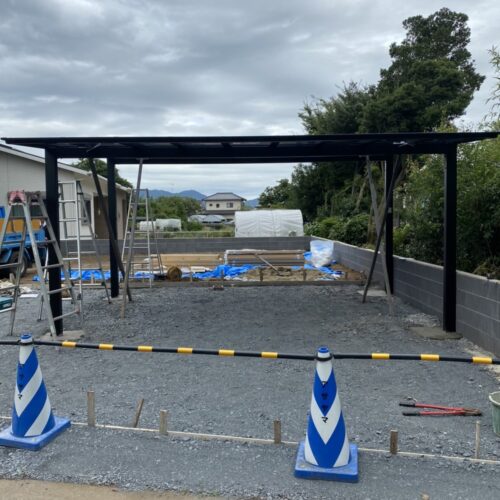 カーポート施工です。