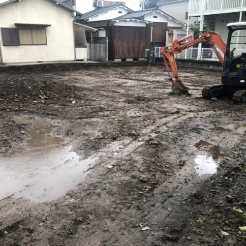 本日は雨の為、工事作業は休工となります。