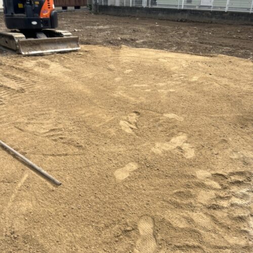 山砂敷きです。