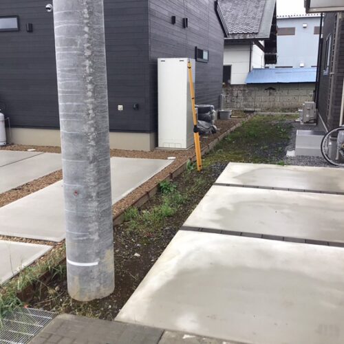 境界のブロック・フェンス工事となります。ご近隣ご挨拶をさせて頂きまして明日より工事着工です。