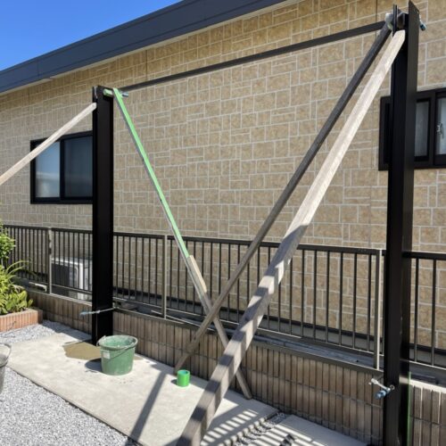 カーポート組立です。