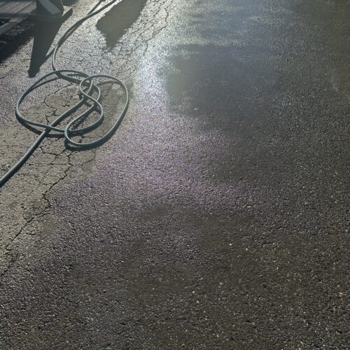 作業完了後の道路清掃です。