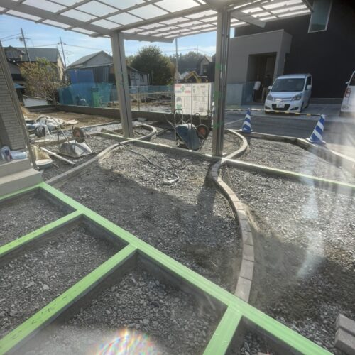 コンクリート土間部のインタースリッドです。