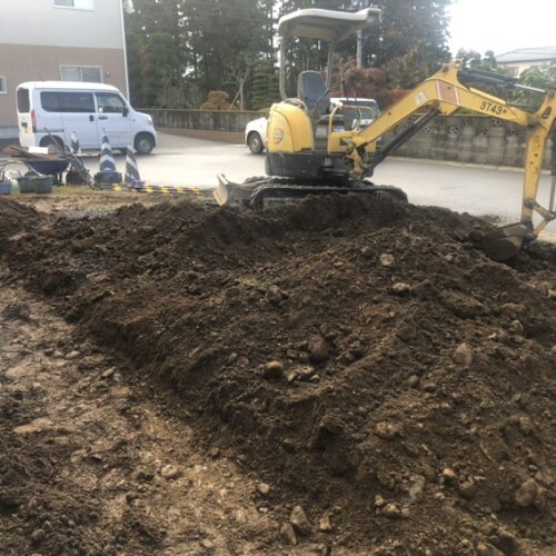 本日より着工です。よろしくお願いいたします。