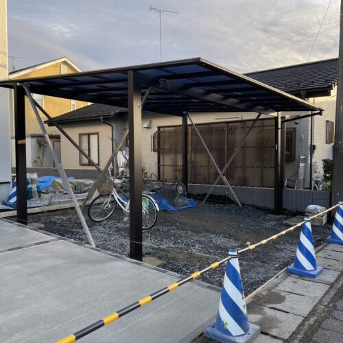 カーポート組立です。