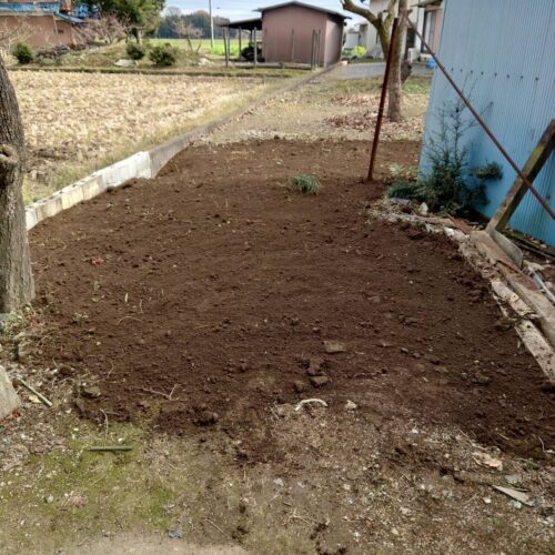 残土場内処理分埋戻しです。