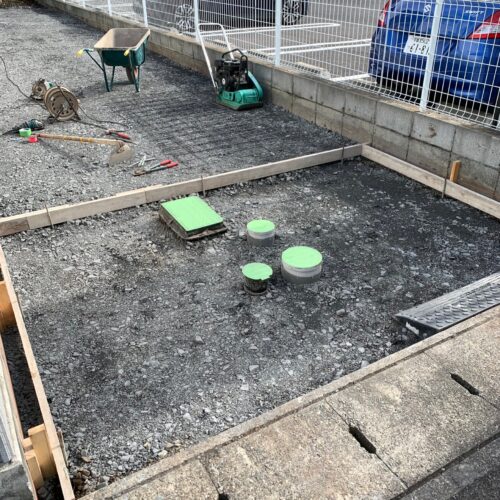 駐車場コンクリート土間型枠です。