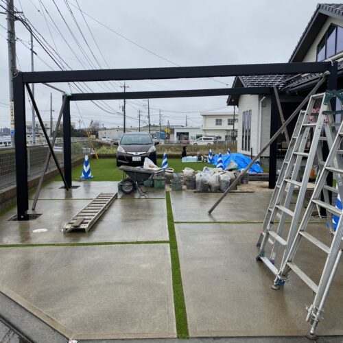 カーポート施工です。