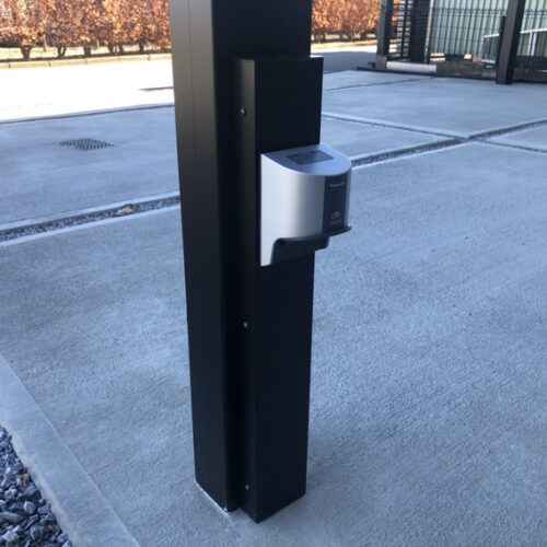 200V電気コンセントの接続設置完了となります。