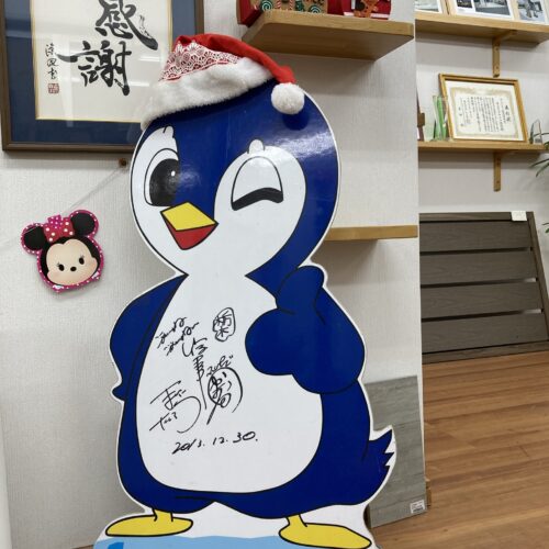 防草シートと6号砕石敷きです。