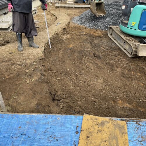 土間掘削です。