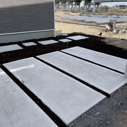 客土埋め戻しです。