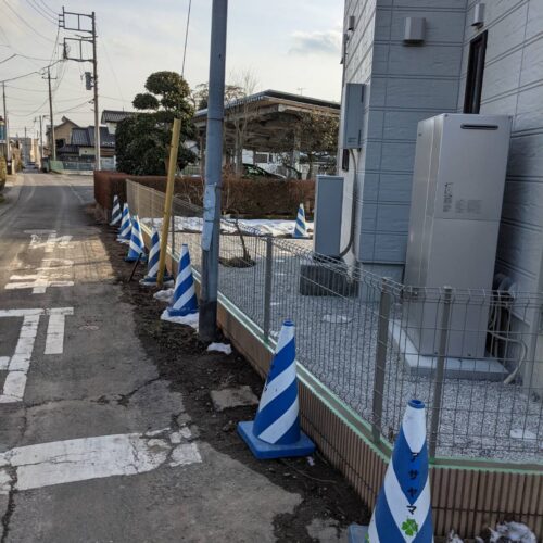 フェンス本体取り付けです。