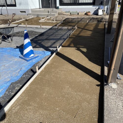 平板施工です。