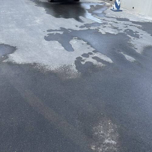 工事完了後の清掃です。