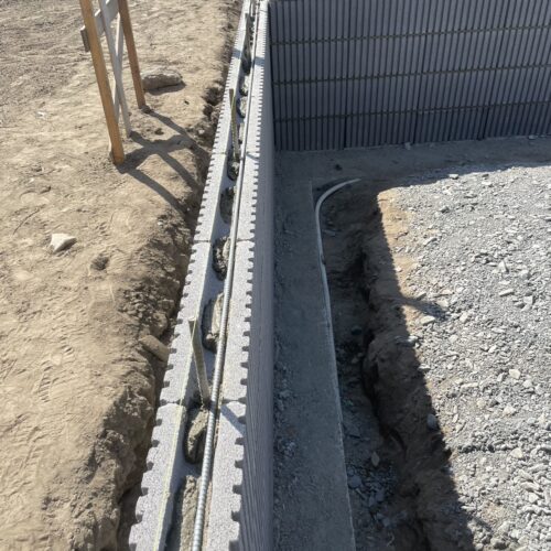 ブロック鉄筋です。