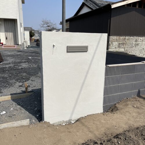 門柱美ブロ作業です。