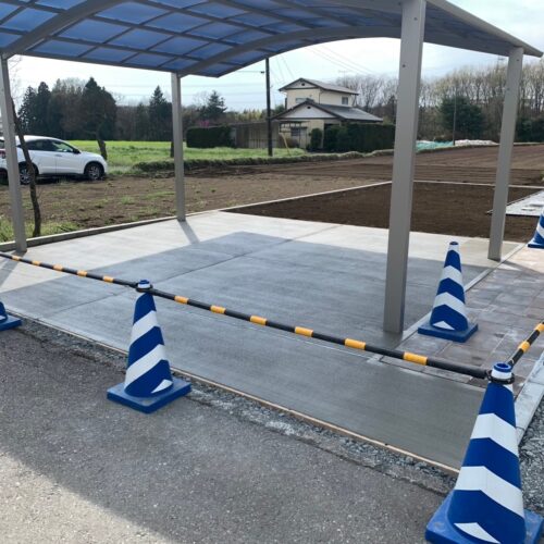 駐車場コンクリートの打設です