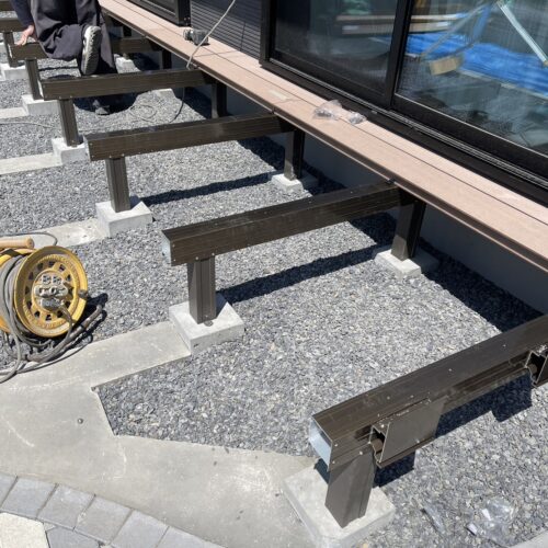 デッキ組立です。