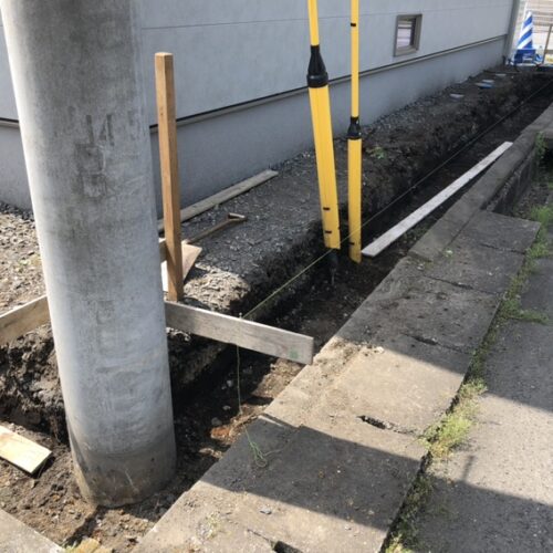 境界ブロック部分の掘削作業となります。