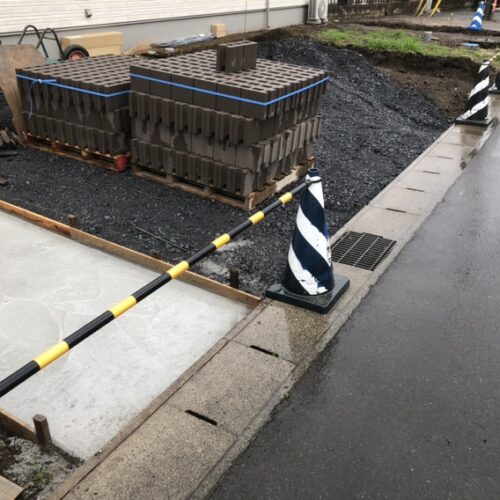 本日は雨の為に工事作業はお休みとなります。