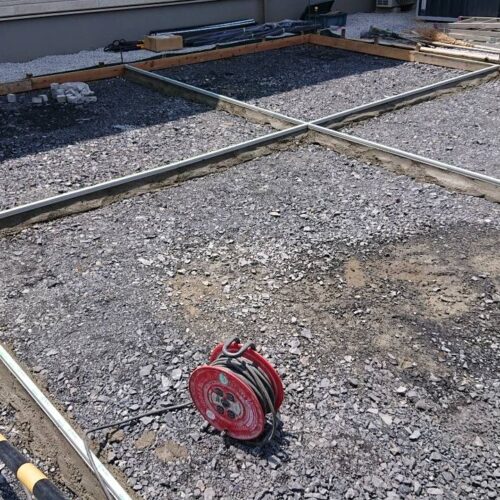 伸縮メジの施工です。