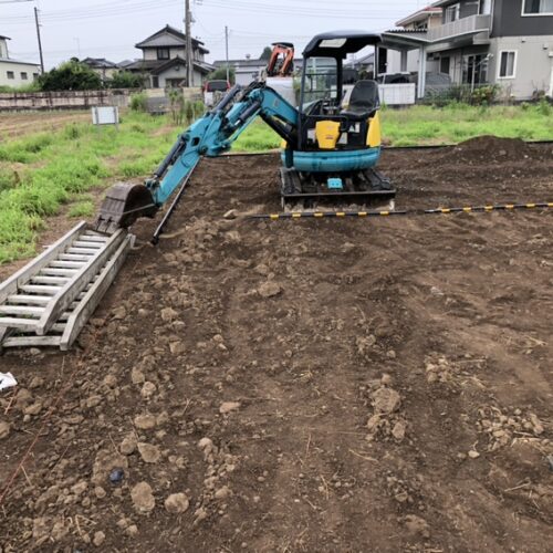 本日は朝から雨模様の為に工事作業はお休みとなります。