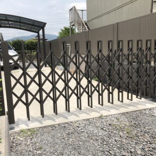 吊り下げ式ゲート工事完了となります。